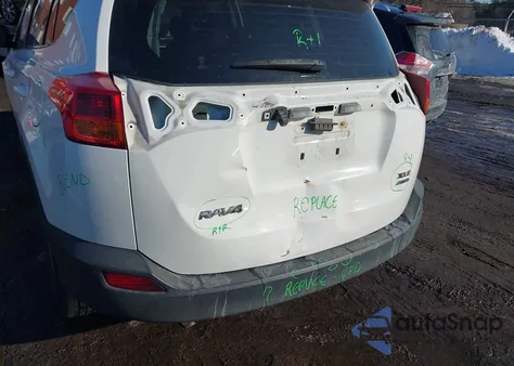 2013 Toyota Rav4 Xle z USA, uszkodzony, nr VIN JTMRFREV1DD012736